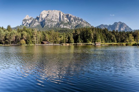 Volser Weiher lake area in the Alpe di Siusi holiday region
