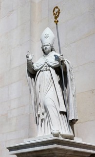 Statue