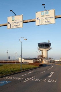 Access road to Dortmund Airport 21