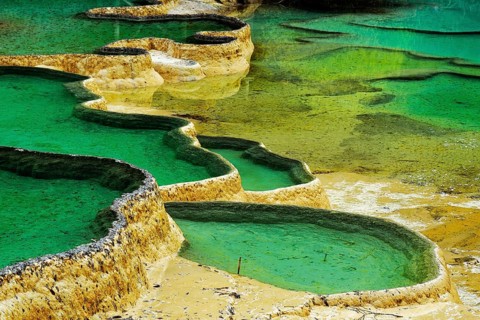Lime terraces with lakes