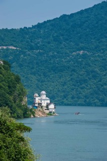 Mraconia Monastery