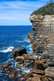 Tasman Arch and Devil's Kitchen