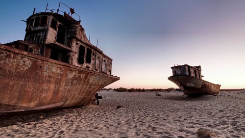 Stranded ships at the port of Mo'ynoq or Muinak