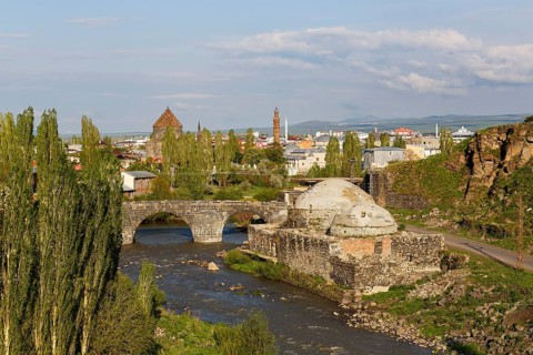 Old Hamam on the River Kars