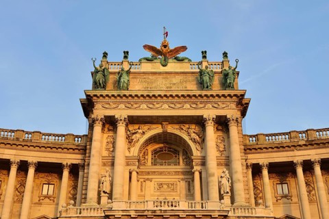 Hofburg Palace at Heldenplatz square in the evening light