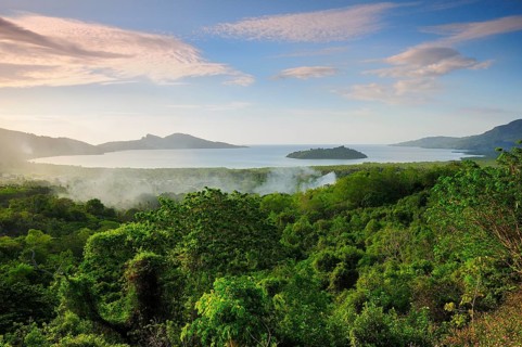 The bay Baie de Bouenie with the island Chissioua Karoni