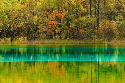 Five Flower Lake in autumnal environment