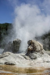 Grotto Geyser