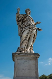 Angel statue on the Ponte Sant'Angelo
