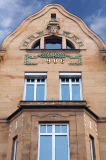 Gable and upper facade of an Art Nouveau building from 1906