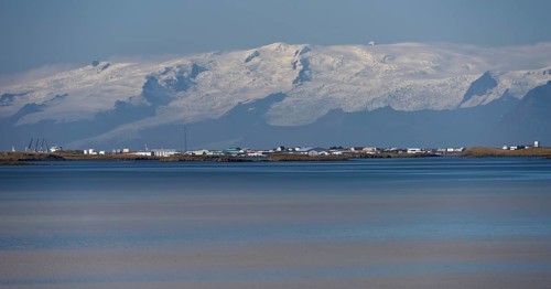 Town of Hofn in front of the Vatnajokull glacier