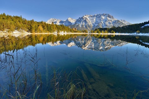 Lake Luttensee and Westliche Karwendelspitze