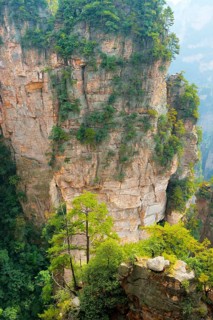 Avatar Mountains with vertical quartz-sandstone pillars