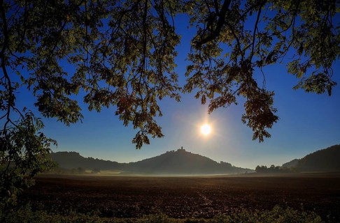 Veste Wachsenburg castle in the morning