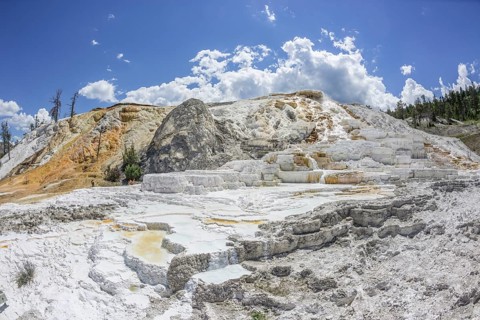 Palette Spring sinter terrace of the Lower Terrace