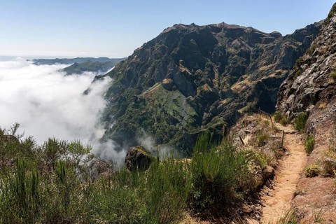 Trail from the Pousada do Arieiro to Pico Ruivo