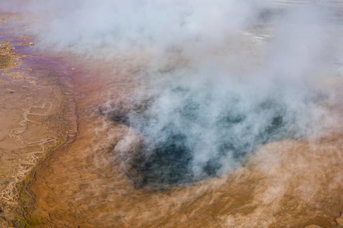 Steam sources at the Tatio geysers