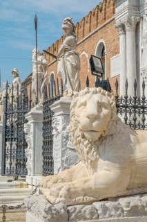 Lion sculpture at the main entrance