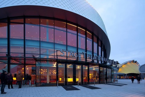 Entrance facade of the Stage Theater an der Elbe