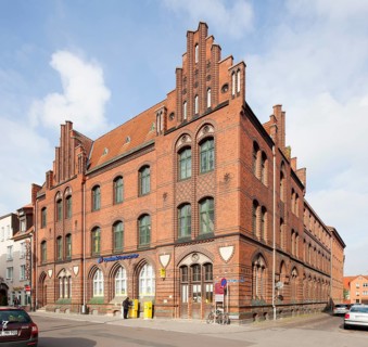 Neo-Gothic post office