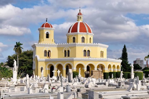 Main cemetery chapel or Capilla Central