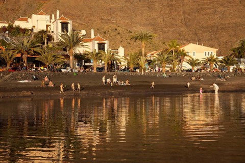 Black beach Baby Beach in La Puntilla