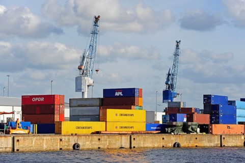Cranes and containers