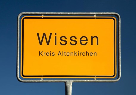 City limits sign