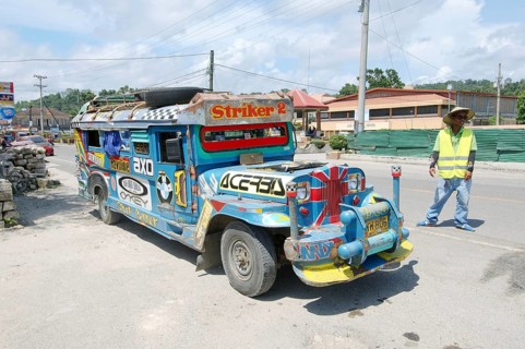 Jeepney bus