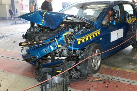 Car crash test
