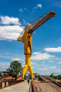 Nantes, Yellow crane, Cite des Chantiers