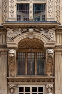 Decorative bay window