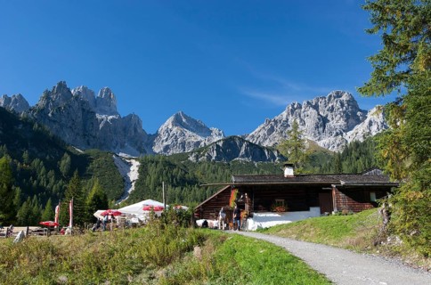 Unterhofalm with Gosaukamm