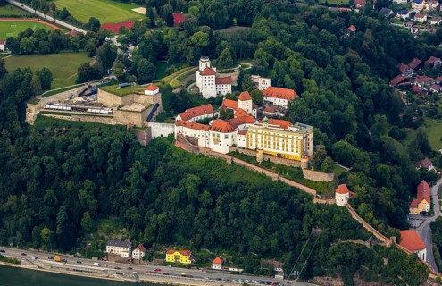 Veste Upper House
