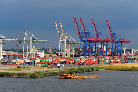 Gantry cranes for container terminal Tollerort
