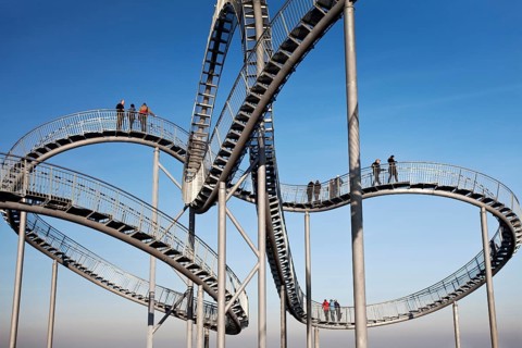 Landmark Tiger & Turtle - Magic Mountain