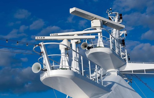 Radar system of the cruise ship AIDAcara
