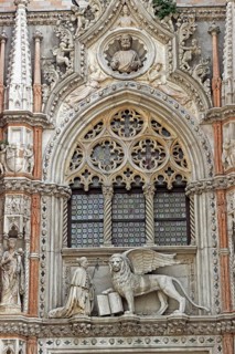 Porta della Carta