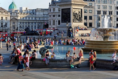 Fountain with people