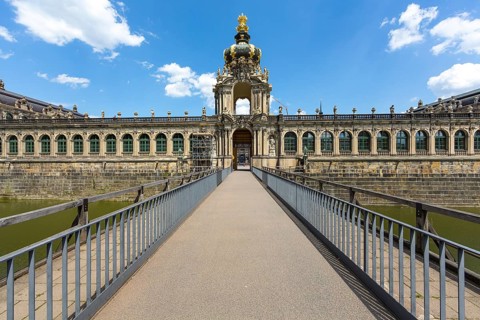 Outside view of the Kronentor