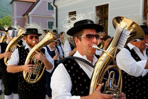Procession for the Marillenfest apricot festival