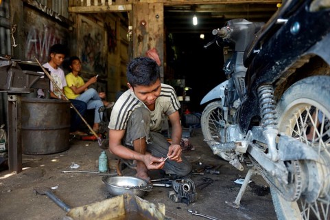 Mechanical workshop for motorcycles