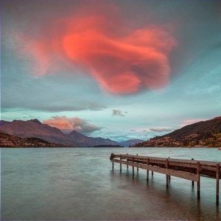 Spectacular lenticular cloud