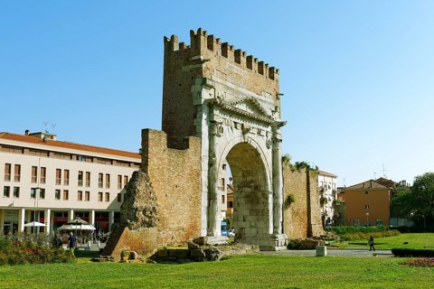 Arco di Augusto