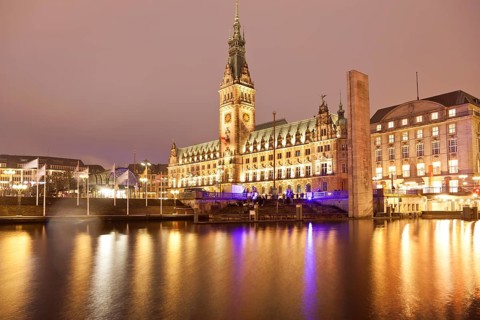 City Hall and Kleine Alster canal