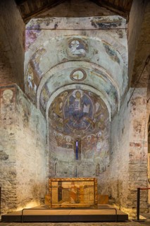 Projection of the frescoes in the Romanesque church of Sant Climent de Taull