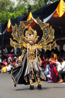 Elaborate costume at the Jember Fashion Festival