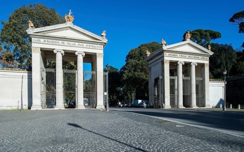Main entrance to the park of Villa Borghese Piazzale Flaminio