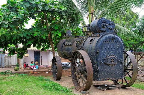 Old steam engine