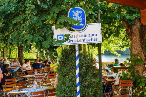 Beer garden from inn to Bruckenfischer